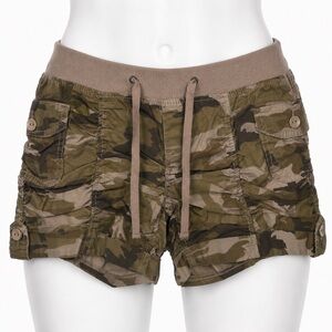 Y2K Olive Camo Ruched Cargo Booty Shorts, Size 7, Baddie, Streetwear, Utility